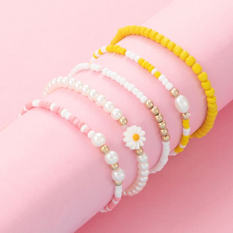 5 St Flickor Faux Pearl Daisy Decor Beaded Armband Set