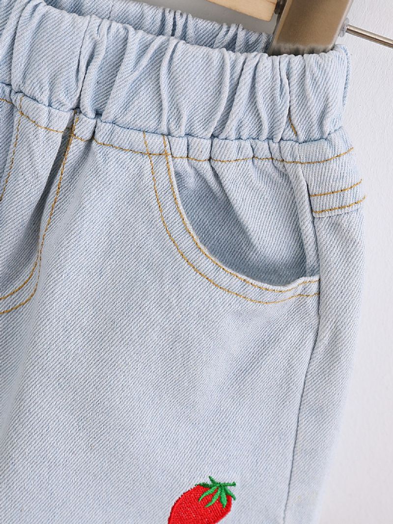 Sommar Flickor Jeansshorts Jordgubbsbroderier Söta Casual Korta Jeans