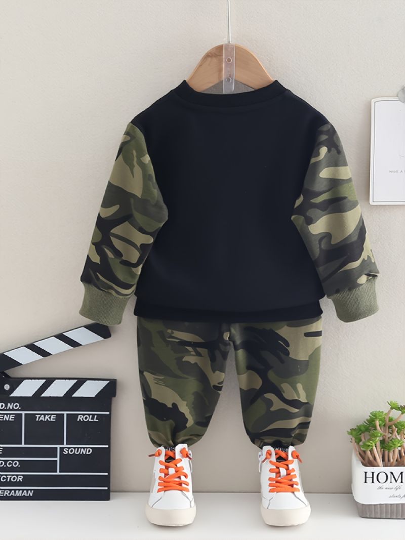 2st Bebis Pojkar Letter Camouflage Print Pullover Rund Neck Långärmad Sweatshirt & Byx Set