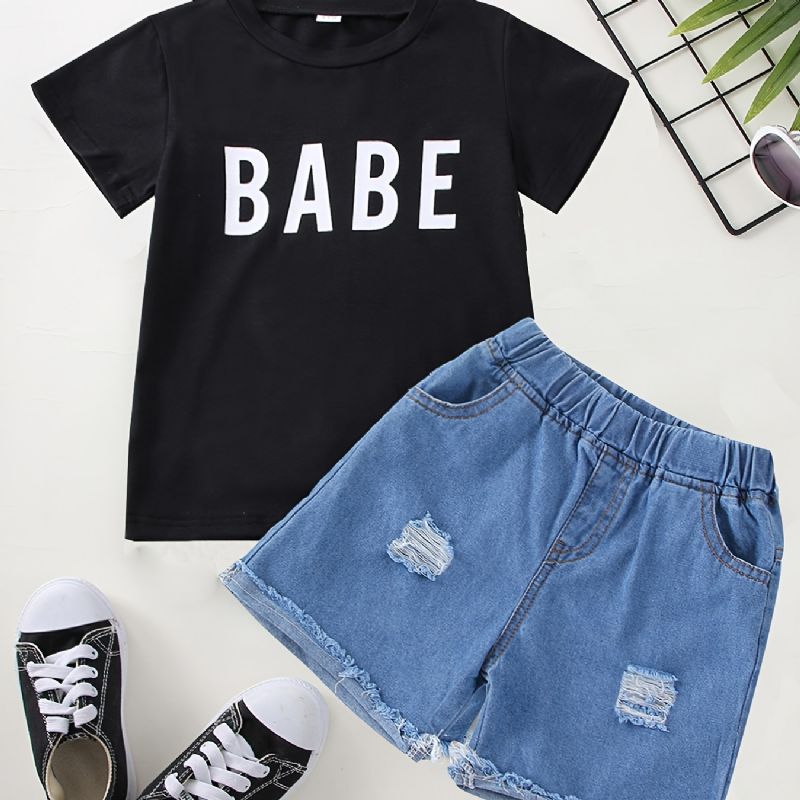 Pojkar Casual Söt Set Med Babe Print Pullover T-shirt & Vintage Ripped Denim Shorts