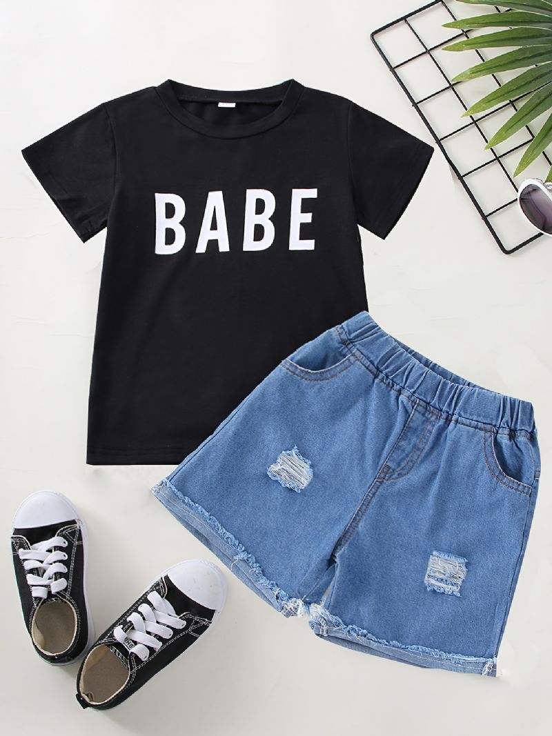 Pojkar Casual Söt Set Med Babe Print Pullover T-shirt & Vintage Ripped Denim Shorts